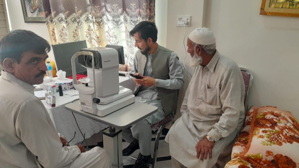 5 Early Cataract Symptoms You Should Never Ignore